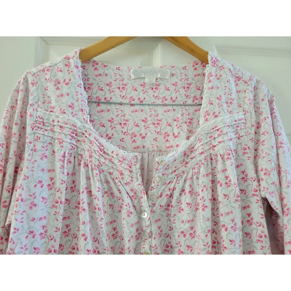 Eileen West Traditional pink floral nightgown Cotton Size Medium long sleeve